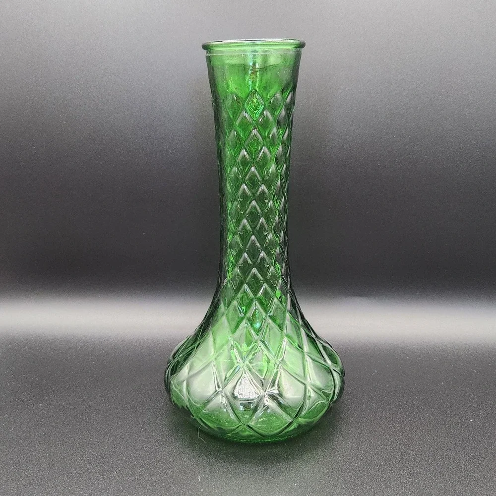 Vintage Emerald Green 4095 unmarked Hoosier Glass Bud‎ Vase